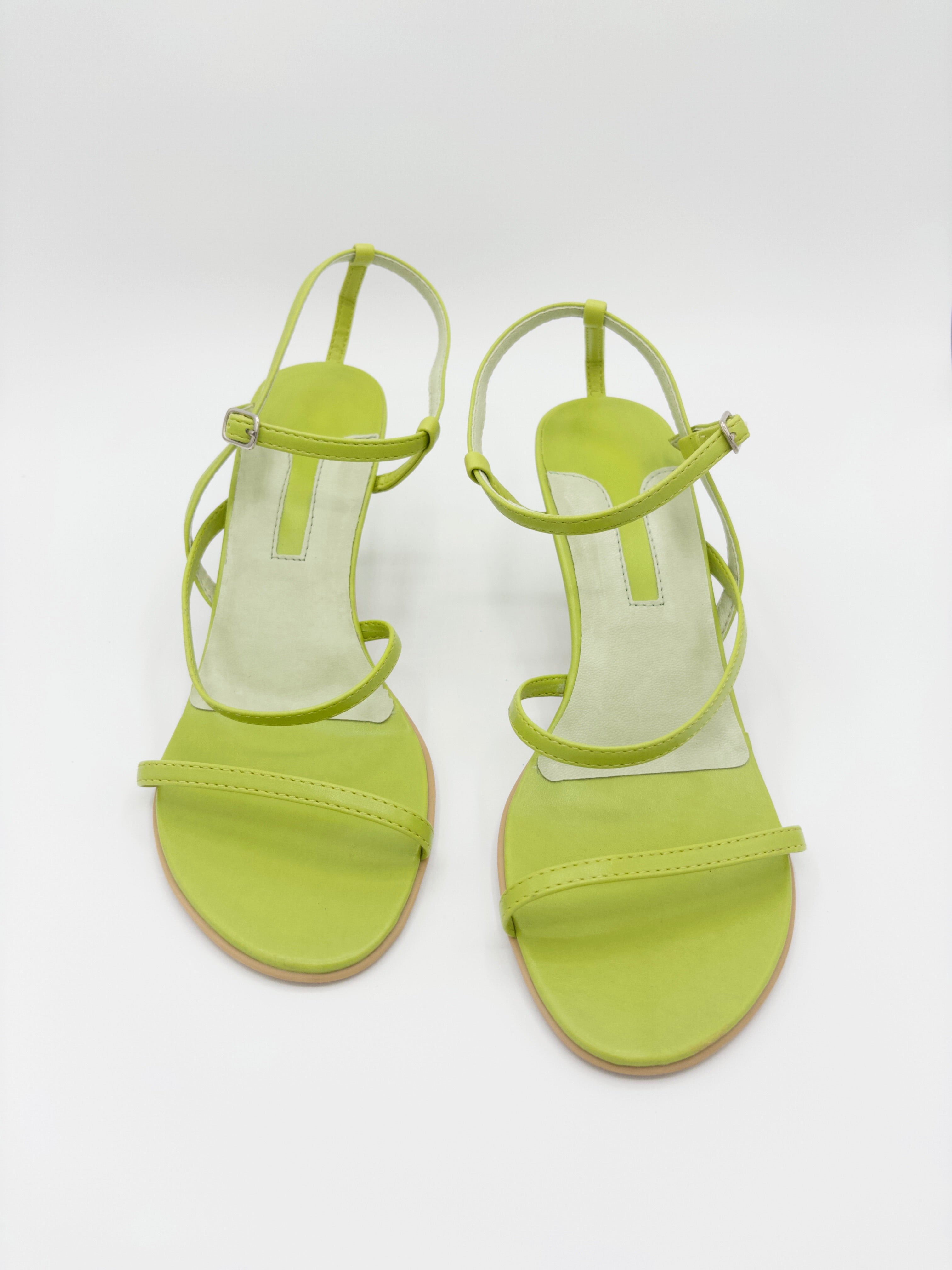 DSC_302 — Sandalia verde