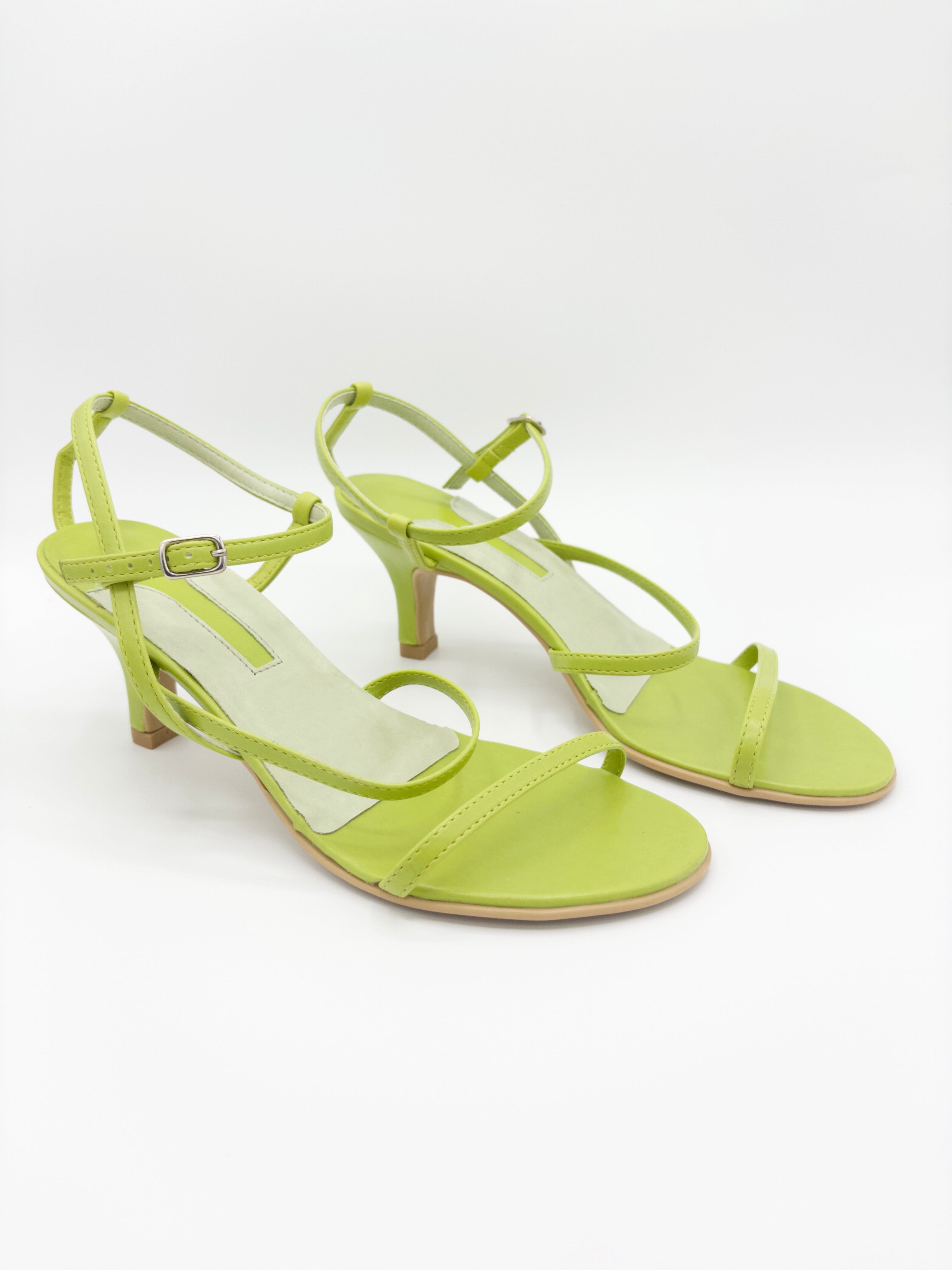 DSC_302 — Sandalia verde