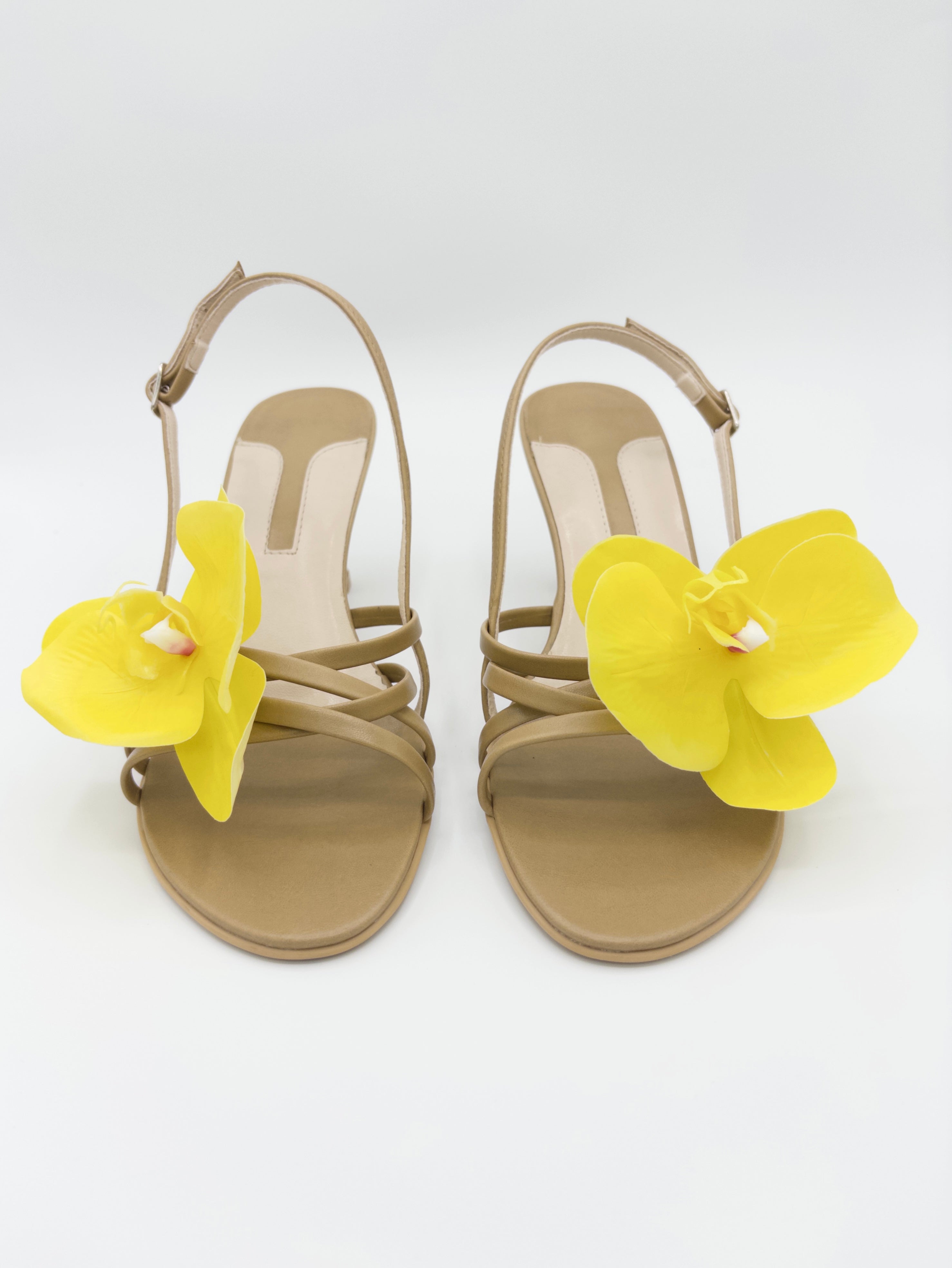 DSC_303 — Sandalia beige