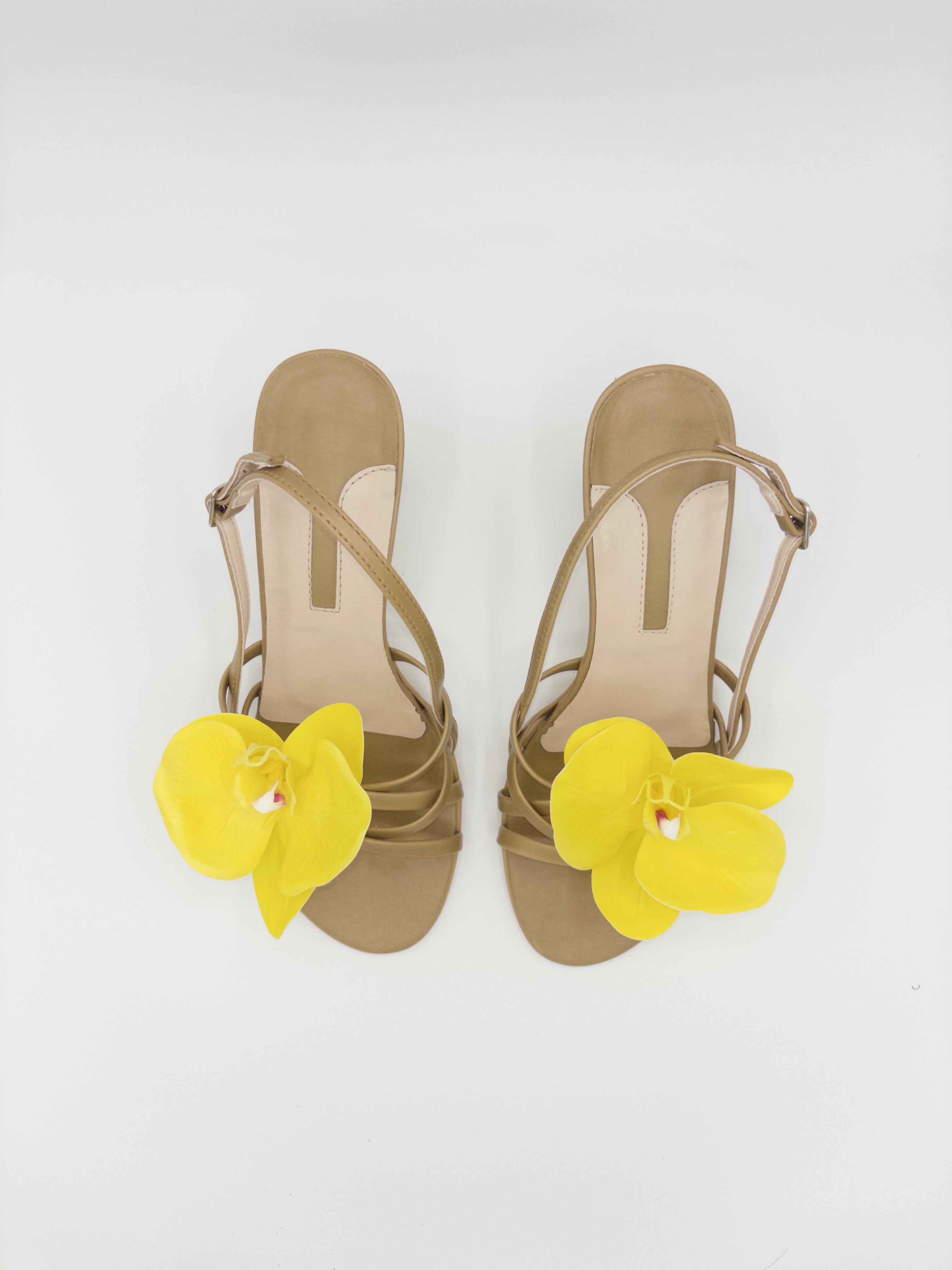 DSC_303 — Sandalia beige